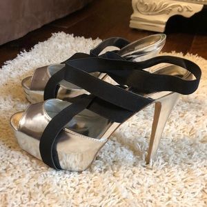 Collins Stewart elastic silver &black high-heels
